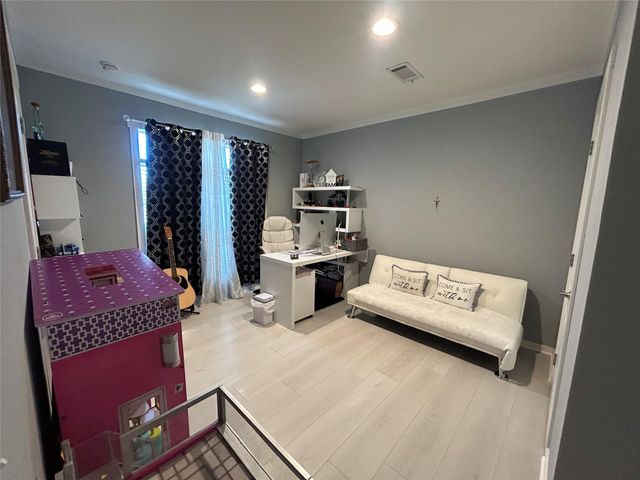 249 Hershal LN, Cedar Creek, TX 78612