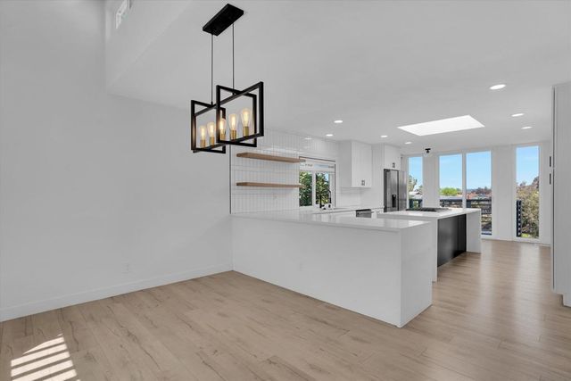 4612 Janet, San Diego, CA 92115