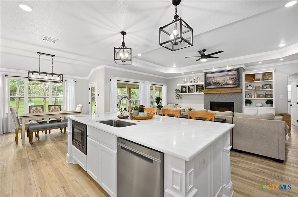 Image 12 of property listing at 16240 Toby Court, Temple, TX 76502