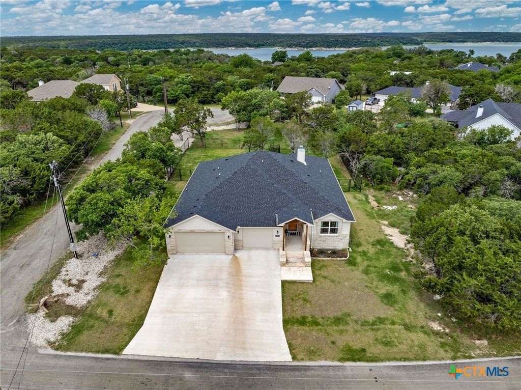 Image 25 of property listing at 16240 Toby Court, Temple, TX 76502