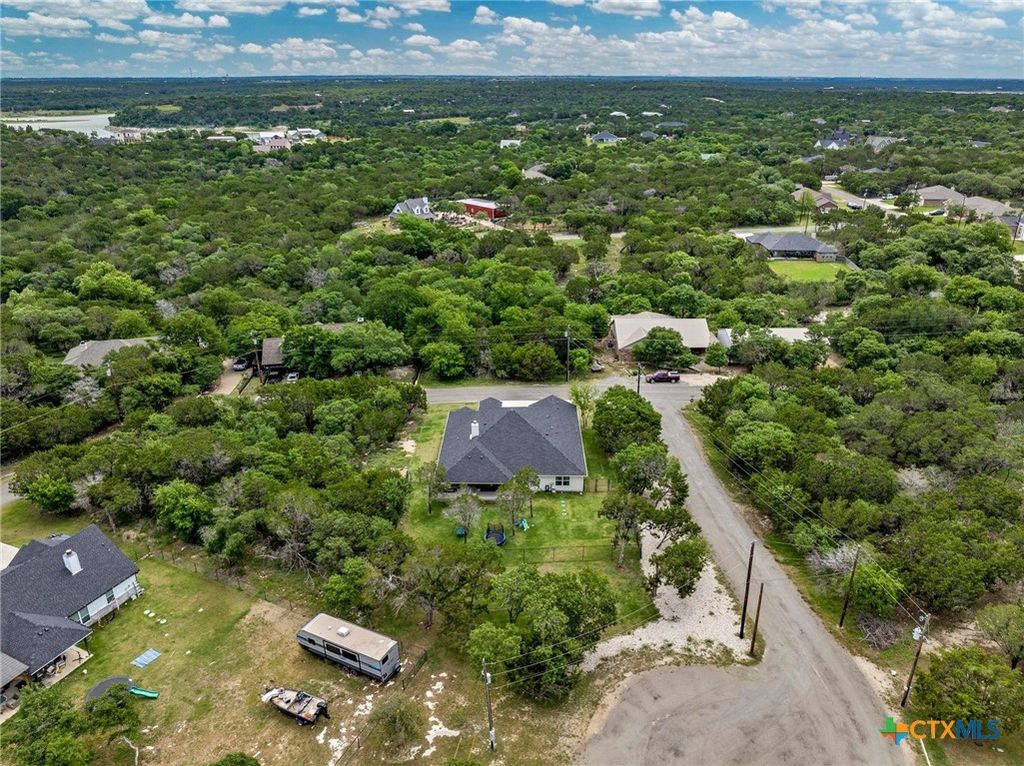 Image 26 of property listing at 16240 Toby Court, Temple, TX 76502