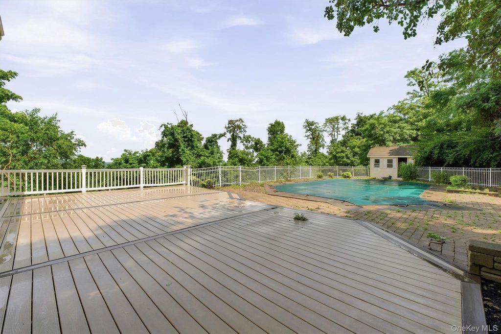 26 Sebastian Court, Hopewell Junction, NY 12533 — photo 2