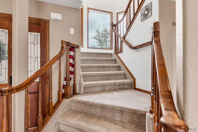 218 Alhambra Dr, Pueblo, CO 81005