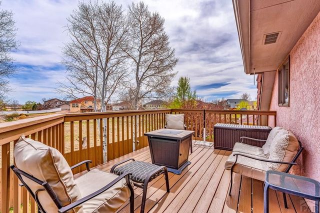 218 Alhambra Dr, Pueblo, CO 81005