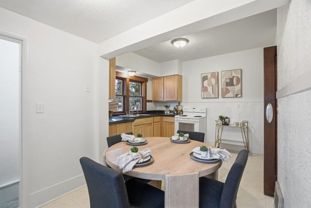 6104 N Stevens St, Spokane, WA 99205