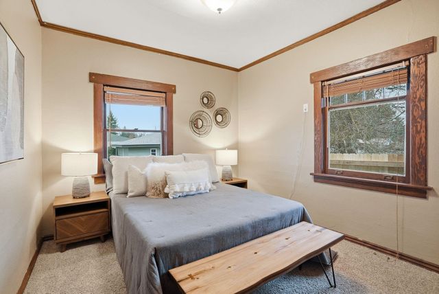 6104 N Stevens St, Spokane, WA 99205