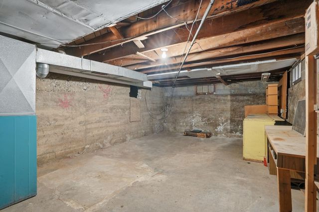 6104 N Stevens St, Spokane, WA 99205