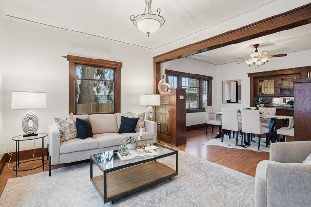 6104 N Stevens St, Spokane, WA 99205