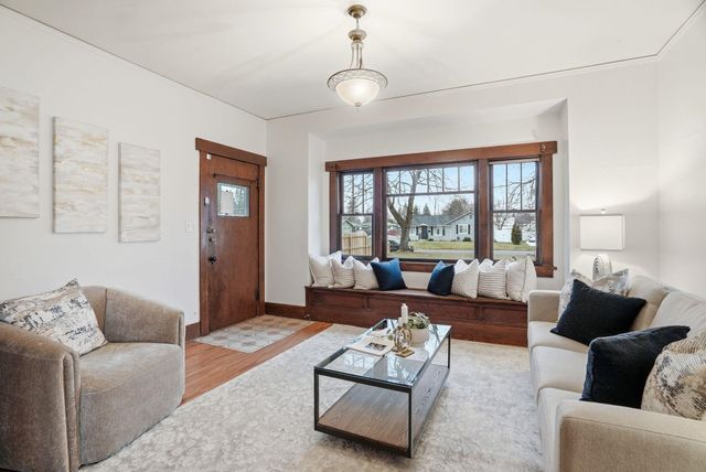 6104 N Stevens St, Spokane, WA 99205