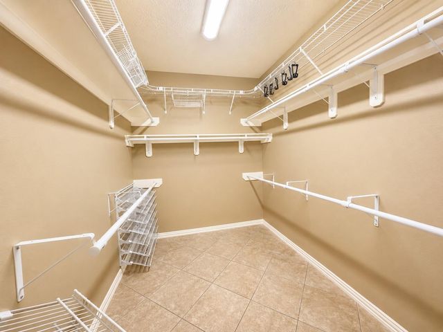2521 Black Skimmer Court, League City, TX 77573
