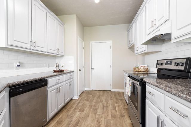 9515 Amberjack Drive, Texas City, TX 77591