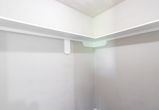 9515 Amberjack Drive, Texas City, TX 77591