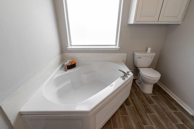 9515 Amberjack Drive, Texas City, TX 77591