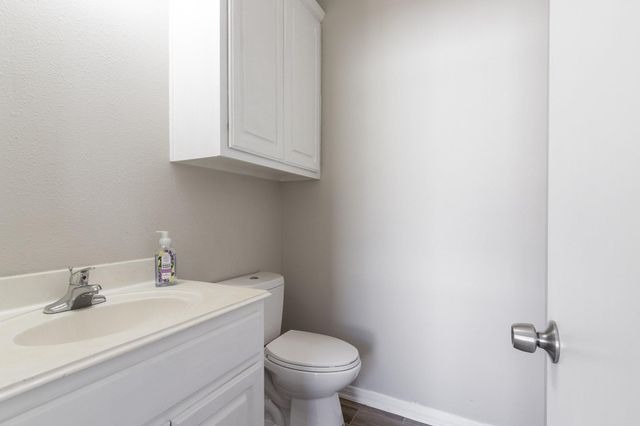 9515 Amberjack Drive, Texas City, TX 77591