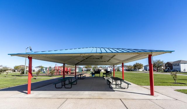 9515 Amberjack Drive, Texas City, TX 77591