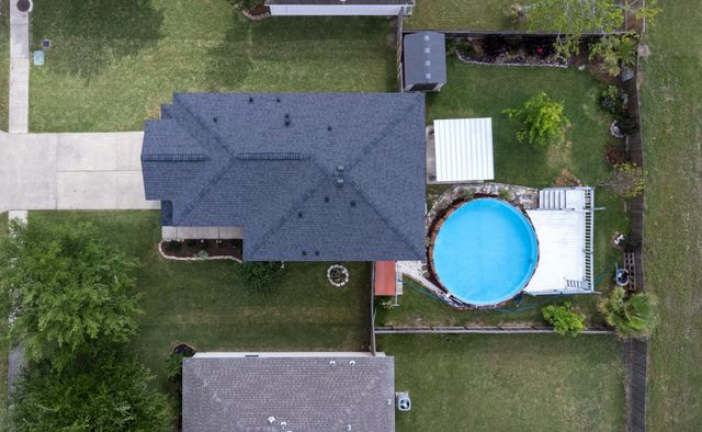 9515 Amberjack Drive, Texas City, TX 77591