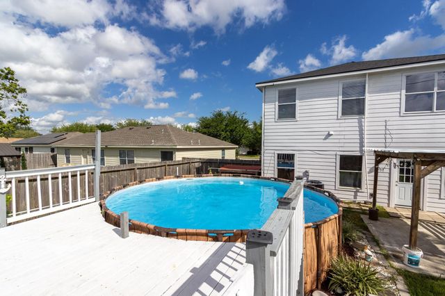 9515 Amberjack Drive, Texas City, TX 77591