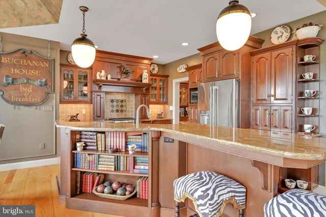 78 AUTUMN LEAF LN, Manheim, PA 17545