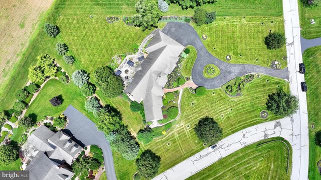 78 AUTUMN LEAF LN, Manheim, PA 17545