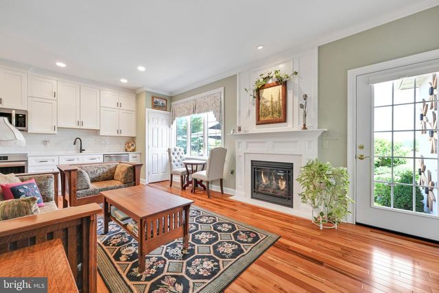 78 AUTUMN LEAF LN, Manheim, PA 17545