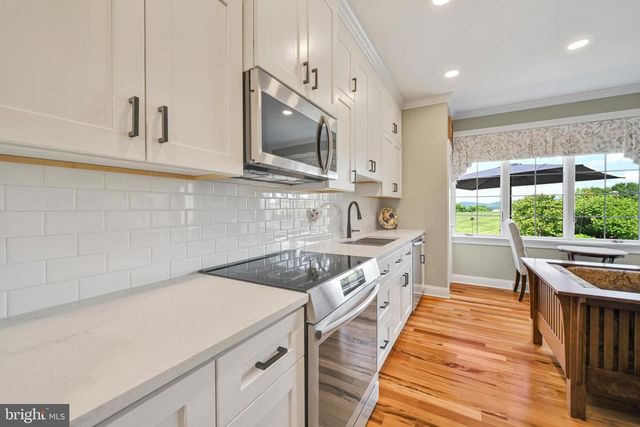 78 AUTUMN LEAF LN, Manheim, PA 17545