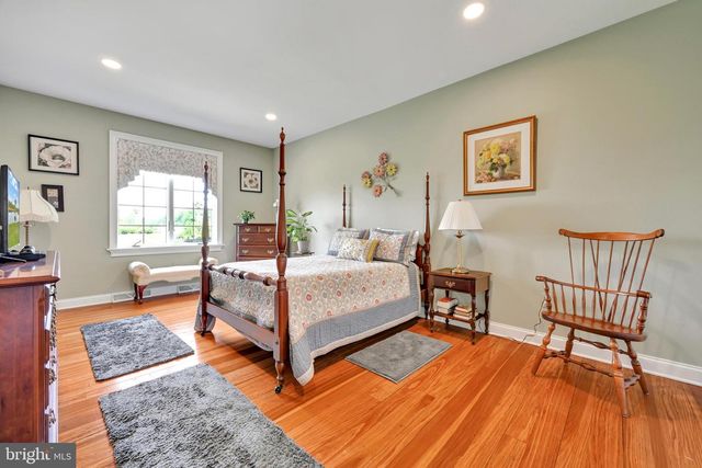 78 AUTUMN LEAF LN, Manheim, PA 17545