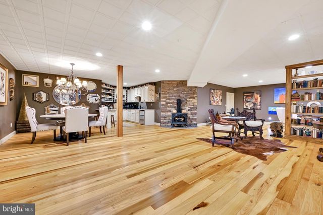 78 AUTUMN LEAF LN, Manheim, PA 17545