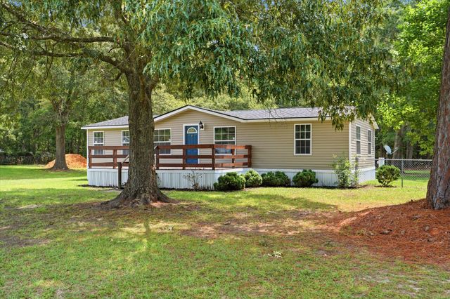 522 Pauline Drive, Bonneau, SC 29431
