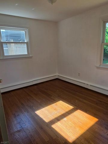 98 Craske St, Woodbridge Twp., NJ 07095