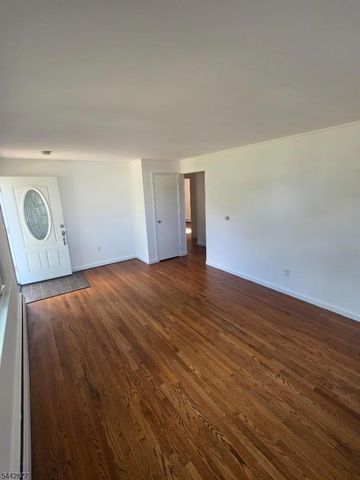 98 Craske St, Woodbridge Twp., NJ 07095