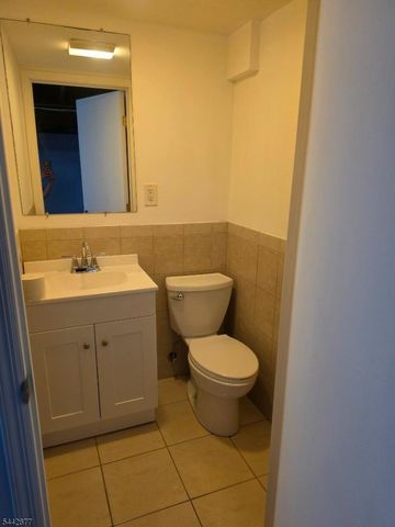 98 Craske St, Woodbridge Twp., NJ 07095