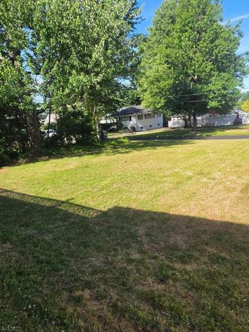 98 Craske St, Woodbridge Twp., NJ 07095