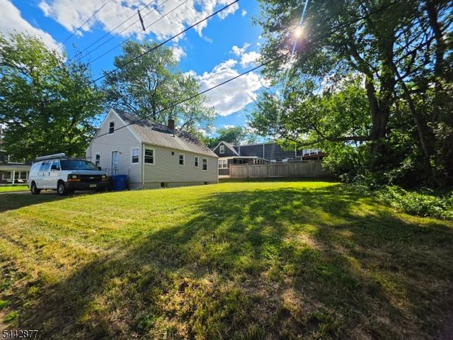 98 Craske St, Woodbridge Twp., NJ 07095