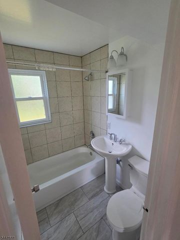 98 Craske St, Woodbridge Twp., NJ 07095