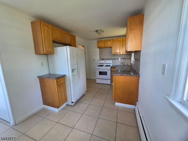 98 Craske St, Woodbridge Twp., NJ 07095