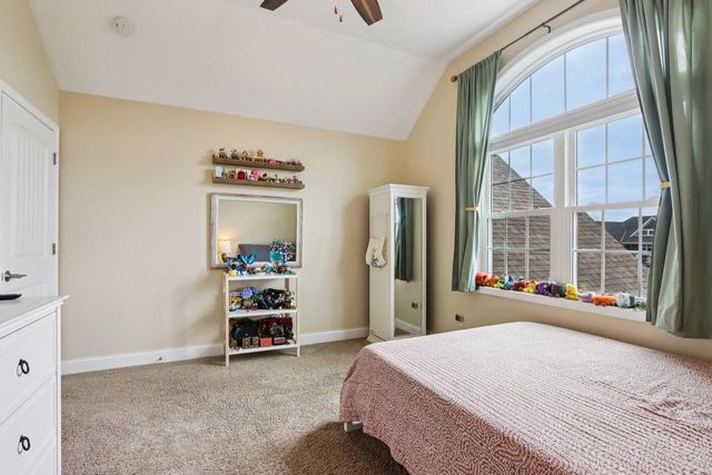 6408 Blue River WAY, Racine, WI 53402