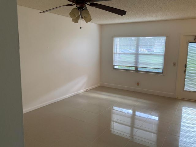 223 Fanshaw F 223, Boca Raton, FL 33434