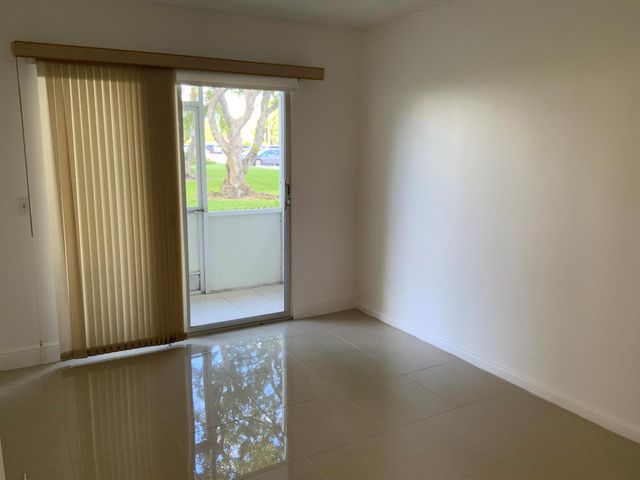 223 Fanshaw F 223, Boca Raton, FL 33434