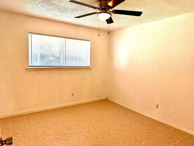 1528 Angel Fire Drive, Dallas, TX 75253