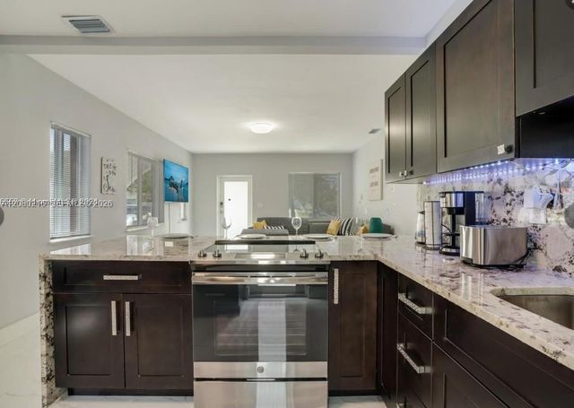 1526 NE 110th Street A, Miami, FL 33161