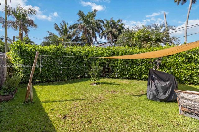 1526 NE 110th Street A, Miami, FL 33161