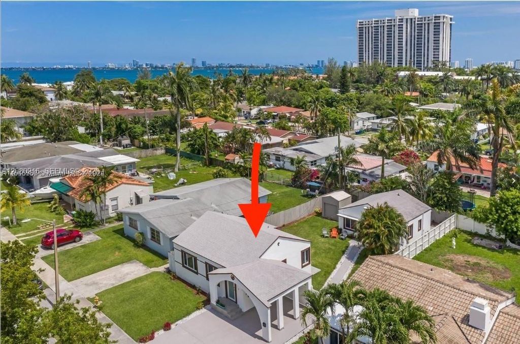 1526 NE 110th Street A, Miami, FL 33161