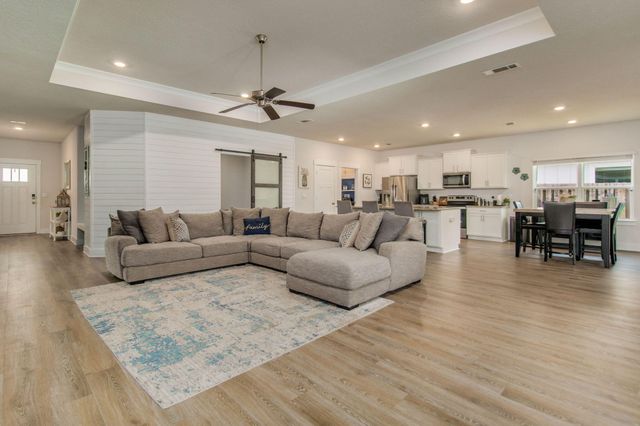 1482 Ballyhoo Drive, Gulf Breeze, FL 32563