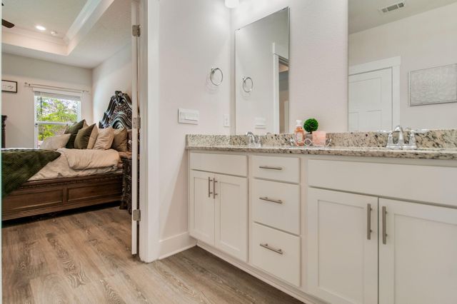 1482 Ballyhoo Drive, Gulf Breeze, FL 32563