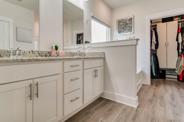 1482 Ballyhoo Drive, Gulf Breeze, FL 32563