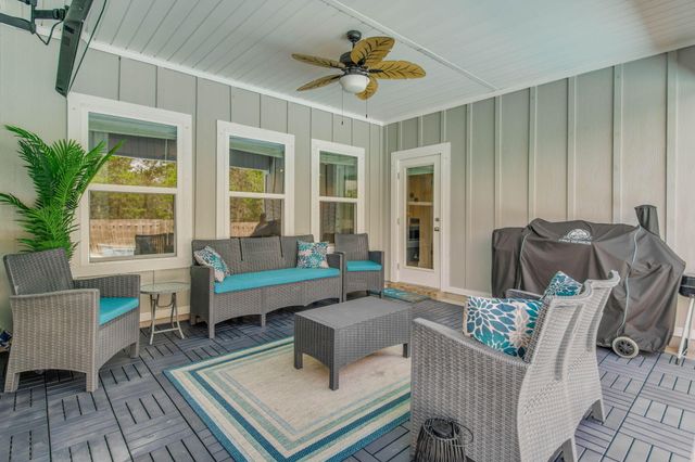 1482 Ballyhoo Drive, Gulf Breeze, FL 32563
