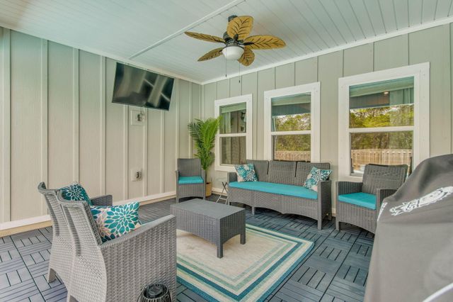 1482 Ballyhoo Drive, Gulf Breeze, FL 32563