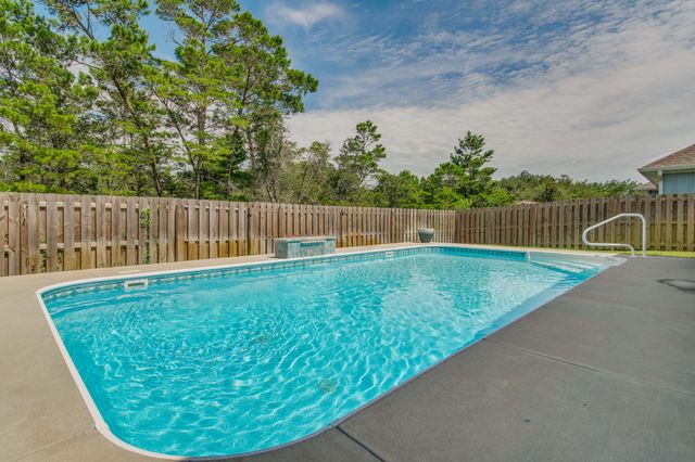 1482 Ballyhoo Drive, Gulf Breeze, FL 32563