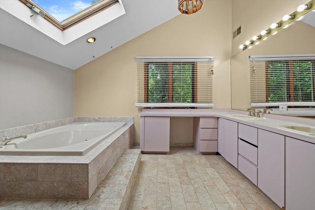 25837 W Oak Lane, Ingleside, IL 60041