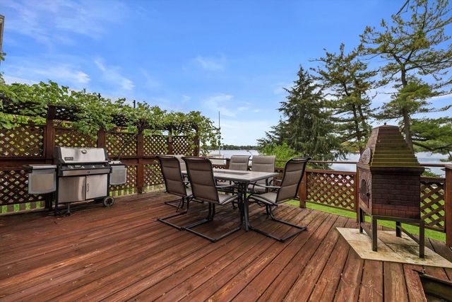 25837 W Oak Lane, Ingleside, IL 60041